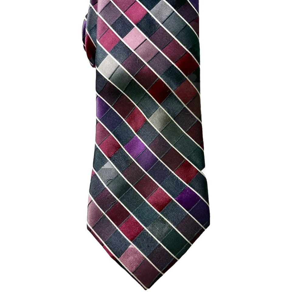 Van  Huesen Mens Tie Purple Pink Plaid Striped 100% Silk Modern